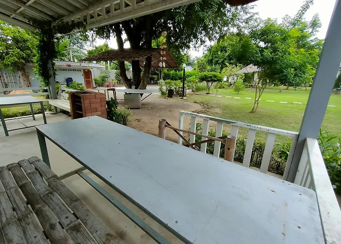 บ้านไม้หอมบูติค สวนผึ้ง 3*