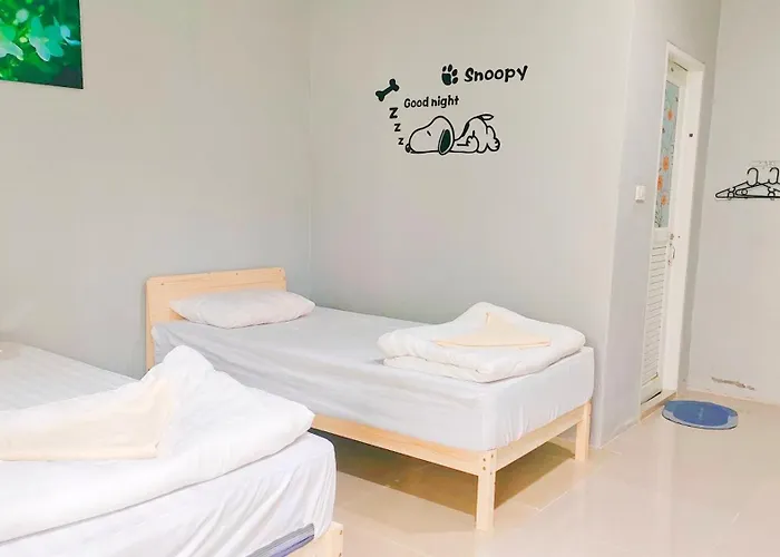 โรงแรม บ้านไม้หอมบูติค สวนผึ้ง