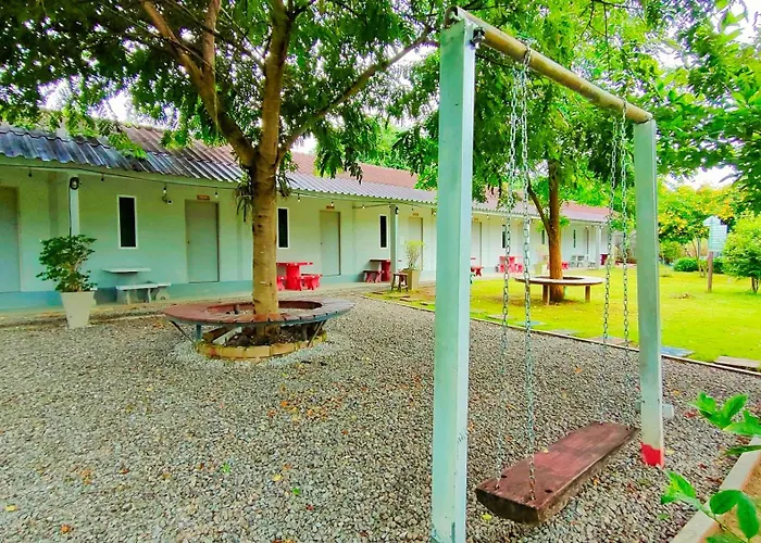บ้านไม้หอมบูติค สวนผึ้ง โรงแรม บ้านบ่อหวี