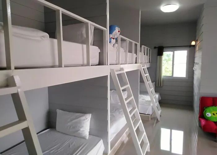 โรงแรม บ้านไม้หอมบูติค สวนผึ้ง บ้านบ่อหวี